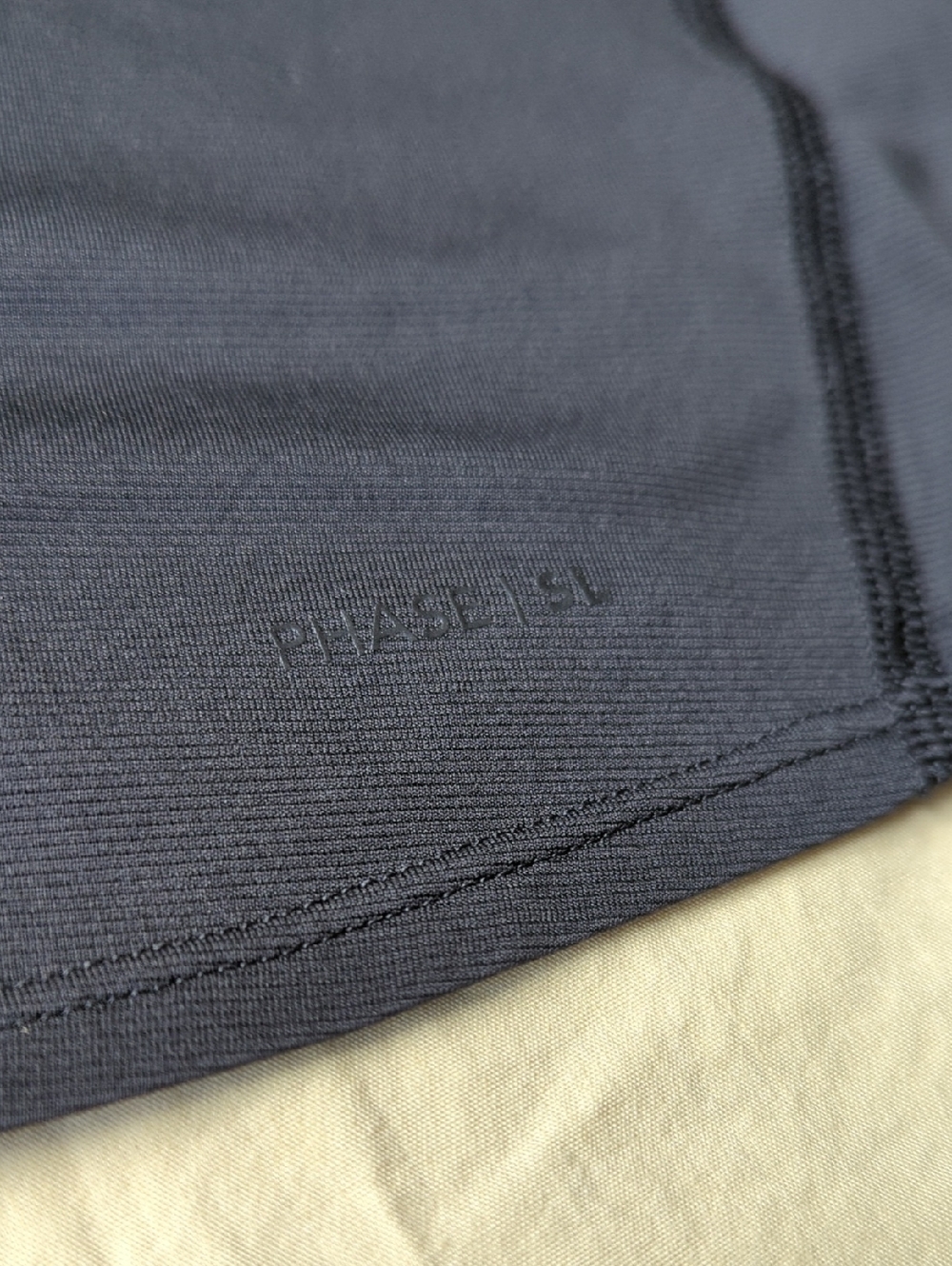 M Arc'teryx Tank - Picture 6 of 7